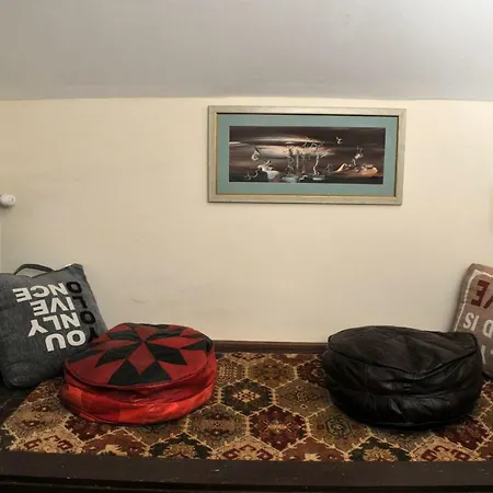 Motor House Unirii בית הארחה בוקרשט