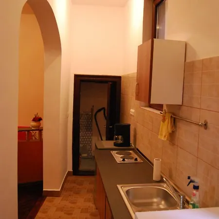 Motor House Unirii Guest house