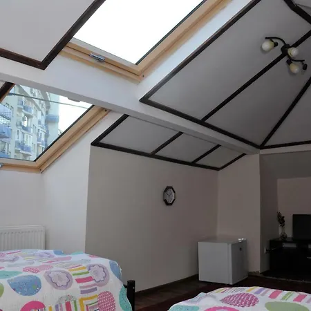 Motor House Unirii 3* Bukarest